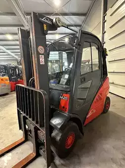 Nestekaasutrukki 2011  Linde H25T-01 (2)