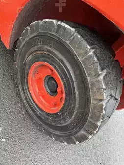 Nestekaasutrukki 2014  Linde H25T-02 (12)