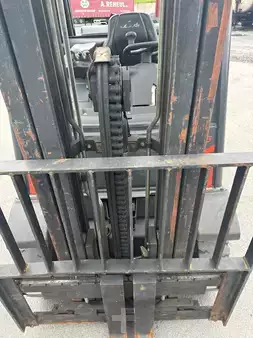 Gas gaffeltruck 2016  Linde H25T-02  950 heures triplex 5510mm (6)