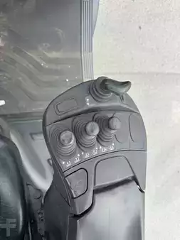 Gas gaffeltruck 2016  Linde H25T-02  950 heures triplex 5510mm (9)