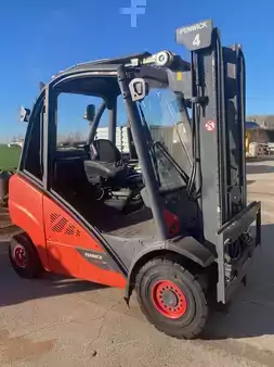 Wózki gazowe 2013  Linde H30T-02 4 lignes (2)