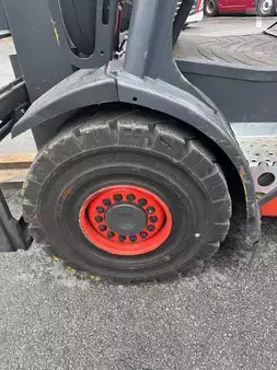 Wózki gazowe 2018  Linde H30T-02  974 heures triplex 5950mm (12)