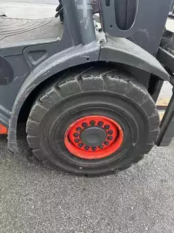 Wózki gazowe 2018  Linde H30T-02  974 heures triplex 5950mm (15)