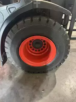 Wózki gazowe 2018  Linde H30T-02 triplex reconditionné (15)