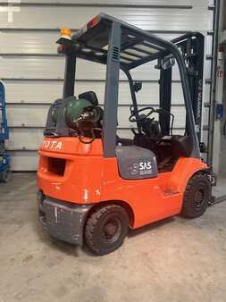 LPG Forklifts 2000  Toyota 42-7FGF18 rotator (4)
