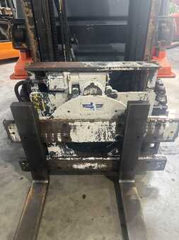 LPG Forklifts 2000  Toyota 42-7FGF18 rotator (7)