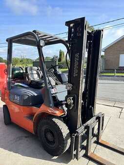 LPG Forklifts 2000  Toyota 42-7FGF20 (2)