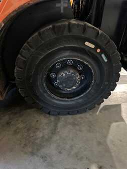 LPG Forklifts 2002  Toyota 42-7FGF25 TDL/positionneur (15)