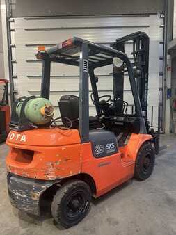 LPG Forklifts 2002  Toyota 42-7FGF25 TDL/positionneur (3)
