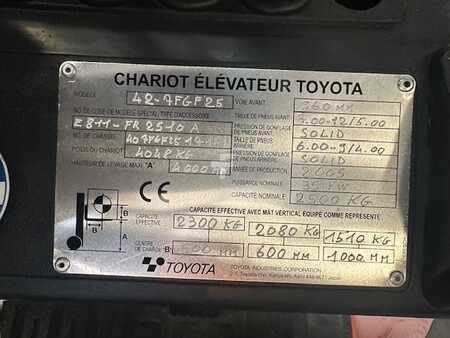 Gasoltruck 2005  Toyota 42-7FGF25 TDL/positionneur (10)
