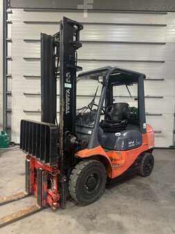 LPG Forklifts 2006  Toyota 42-7FGF25 TDL/écarteur (2)