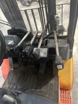 LPG Forklifts 2006  Toyota 42-7FGF25 TDL/écarteur (9)