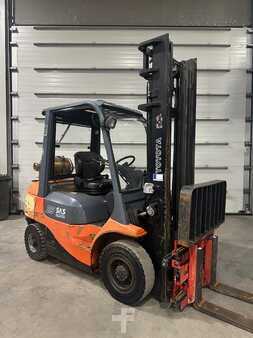 Gasoltruck 2006  Toyota 42-7FGF25 TDL/écarteur (1)