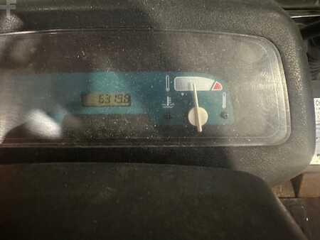 Gasoltruck 2006  Toyota 42-7FGF25 TDL/écarteur (8)