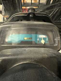 LPG Forklifts 2007  Toyota 42-7FGF25 TDL/écarteur (10)