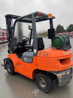 Treibgasstapler 2005  Toyota 02-7FGF30 (3)