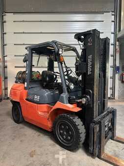Treibgasstapler 2008  Toyota 02-7FG35 (4)