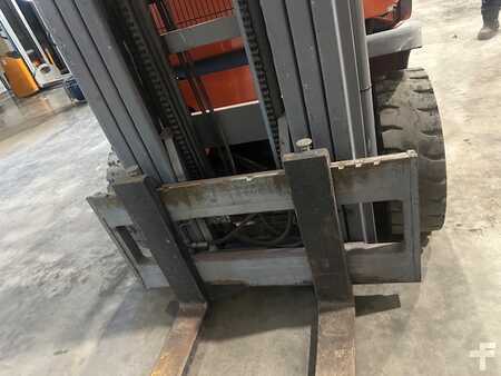 Carretilla elevadora GLP 2002  BT CBG1.5 (5)