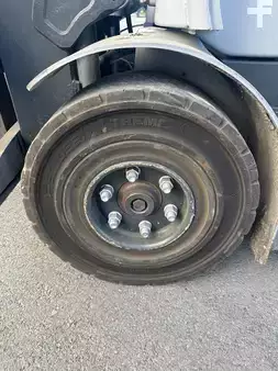 Sähkö - 4 pyör 2018  Still RX60-25 (12)