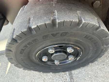 El Truck - 4-hjul 2017  Toyota 8FBM16T (14)