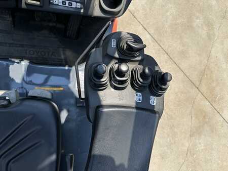 El Truck - 3-hjul 2014  Toyota 8FBEKT16 (10)