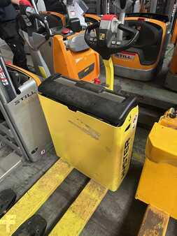 Nízkozdvižný vozík 2015  Hyster P1.8AC (1)