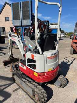 Altri 2023  Takeuchi TB210R (3)