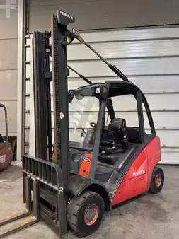 Dízel targoncák 2005  Linde H25D 7832 heures (1)