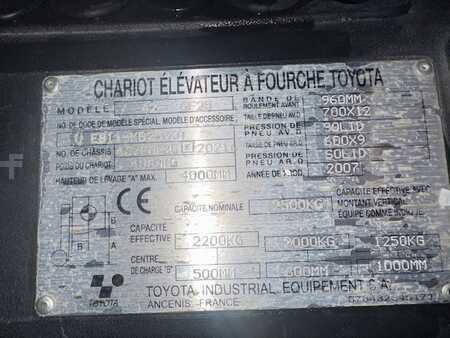 LPG Forklifts 2007  Toyota 42-7FGF25 TDL/écarteur (8)