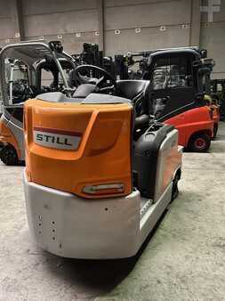 Terminálový traktor 2016  Still LTX70 (2)