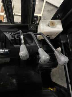 Diesel truck 2018  Yale GDP20MX cabine (9)