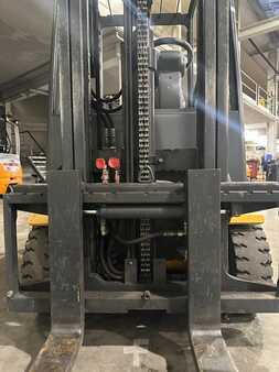 Eléctrico - 3 rodas 2011  Jungheinrich EFG115 (6)