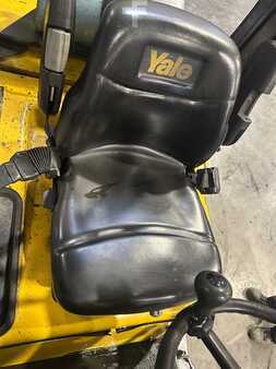 Gázüzemű targoncák 2001  Yale GLP25TFE triplex (9)