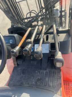 LPG Forklifts 2005  Toyota 42-7FGF25 TDL/positionneur (9)