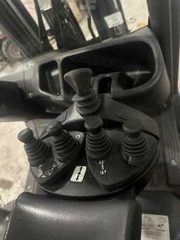 LPG VZV 2011  Linde H18T-01 (11)