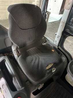 Terminal tractor 2016  Still LTX70 (7)