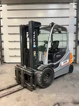4-wiel elektrische heftrucks 2010  Still RX60-40 (2)