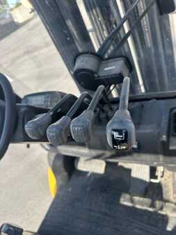 Nestekaasutrukki 2019  Yale GLP20MX 947 heures (9)