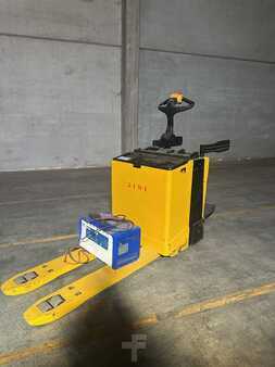 Niederhubwagen Sitz 2007  Yale MP20 (2)