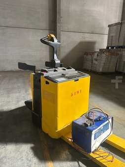 Niederhubwagen Sitz 2007  Yale MP20 (3)