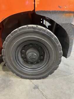 LPG Forklifts 2015  Toyota 02-8FGF18 (13)