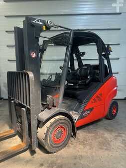 Gas gaffeltruck 2013  Linde H35T-02 (1)