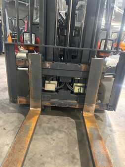 Gas gaffeltruck 2013  Linde H35T-02 (6)