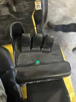 Diesel Forklifts 2008  Hyster H3.0FT (9)