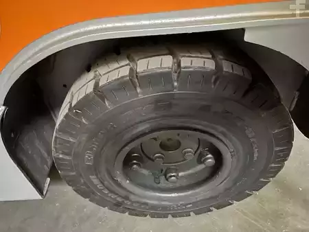 Terminaltraktor 2015  Still LTX70 2241 heures (11)