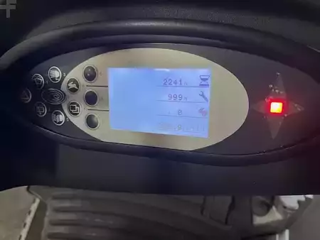 Terminaltraktor 2015  Still LTX70 2241 heures (8)