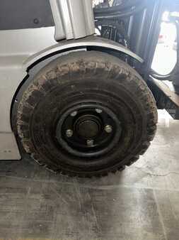 Carrelli elettrici 3 ruote 2019  Still RX50-15 (11)