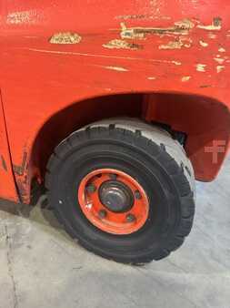 Carretilla elevadora diésel 2019  Linde H16D-01 (14)