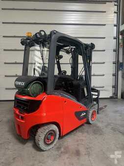 Empilhador a gás 2018  Linde H16T-01 (4)