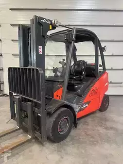 Wózki gazowe 2015  Linde H30T-02 triplex 4650mm (1)